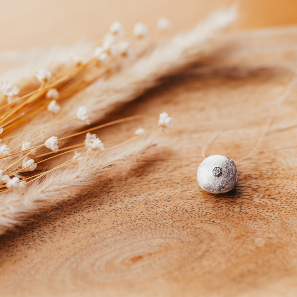 Ascheanhänger Kreis mit Zirkoniastein