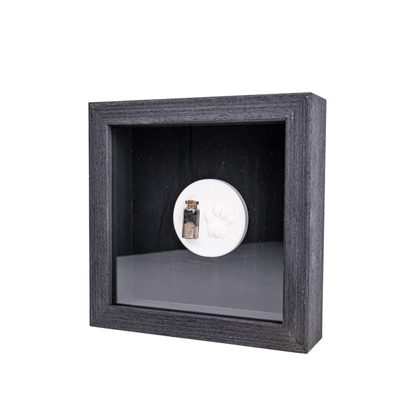 Pfotenabdruck im Bilderrahmen mit Fell – Individuelle Erinnerungsstücke von besonderen Menschen