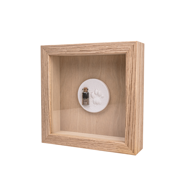 Pfotenabdruck im Bilderrahmen mit Fell – Individuelle Erinnerungsstücke von besonderen Menschen