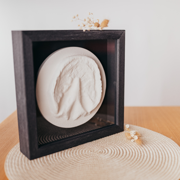 Hufabdruck im Bilderrahmen – Individuelle Erinnerungsstücke von besonderen Menschen