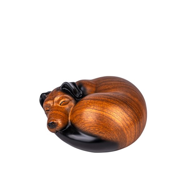 Kunstharzurne schlafender Hund