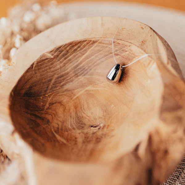 Ascheanhänger, Titan, kleine Träne