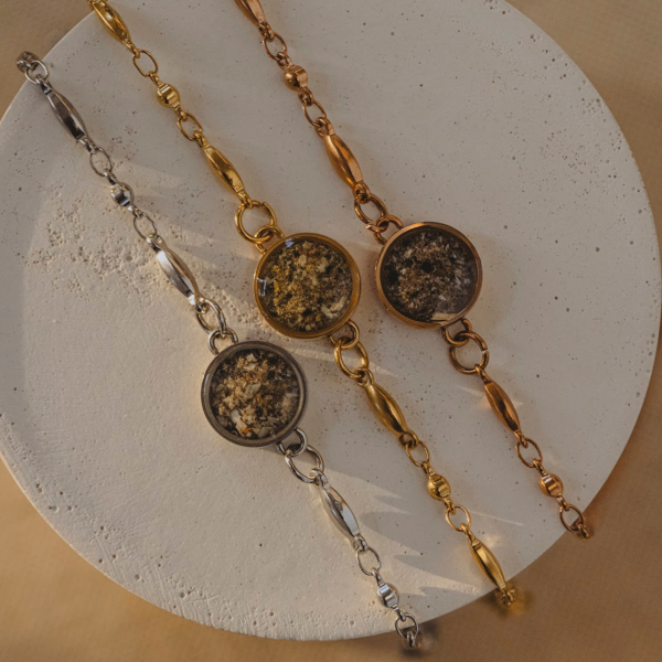 Aschearmband Earth Bond