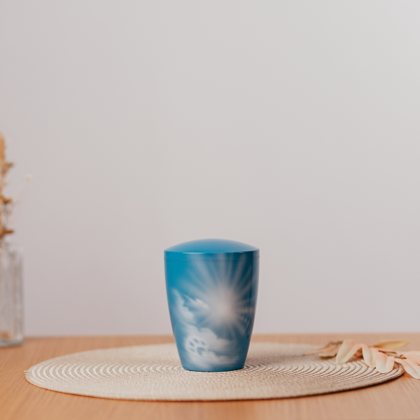 Naturstoffurne, Airbrush, Wolken