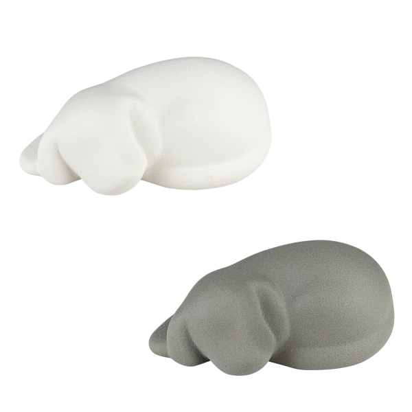 Porzellanurne schlafender Hund