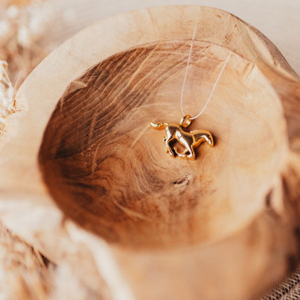 Ascheanhänger Pferd