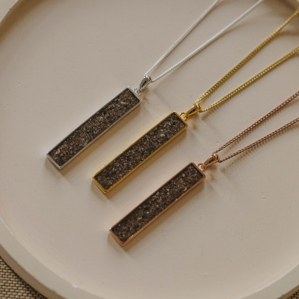 Aschekette Blank Earth