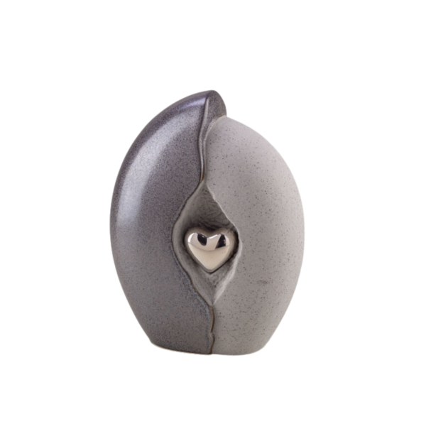 Keramikurne mit Herz