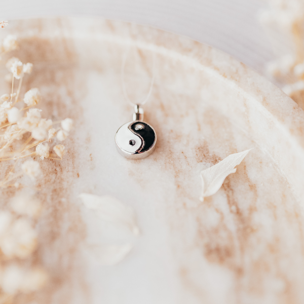 Ascheanhänger Yin Yang