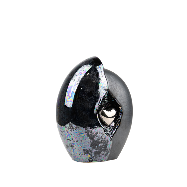 Keramikurne mit Herz