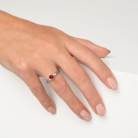 Geburtssteinring mit Aschekapsel Geburtssteinring mit Aschekapsel