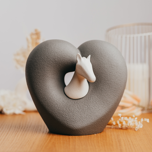 Porzellanurne Horse Love