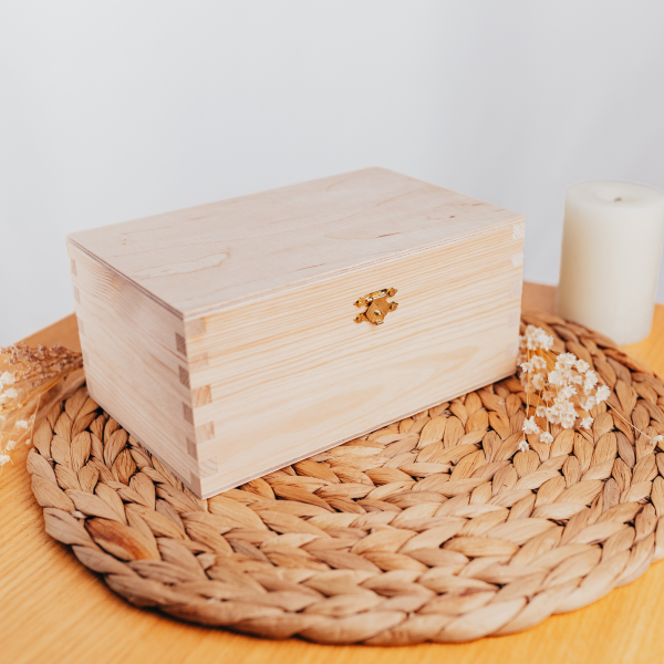Naturholzkästchen