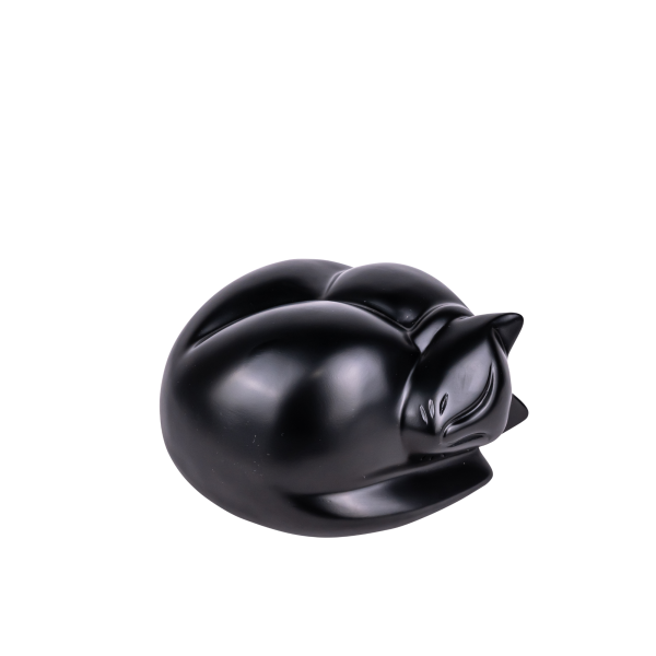 Kunstharzurne schlafende Katze