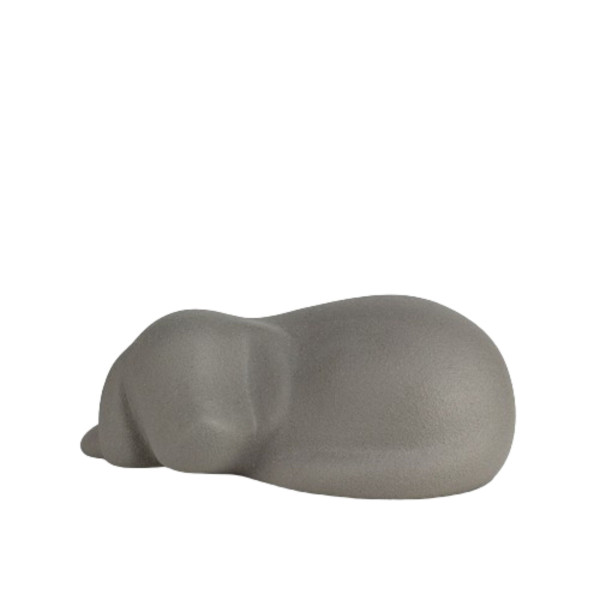 Porzellanurne schlafender Hund